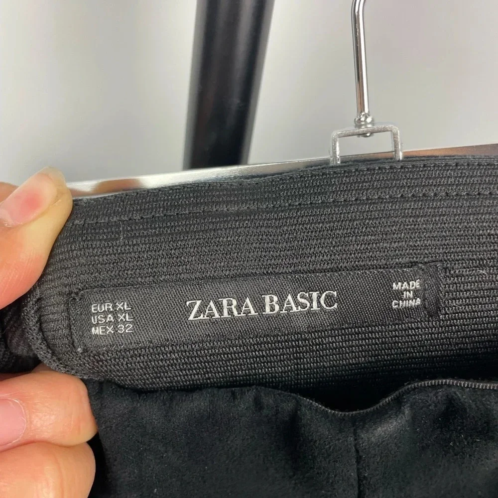 Zara basic black